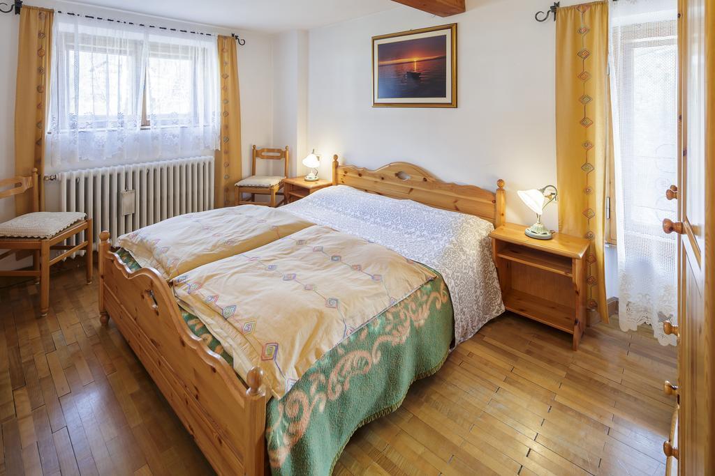 Villa Casanova - Stayincortina Кортина-д'Ампеццо Номер фото