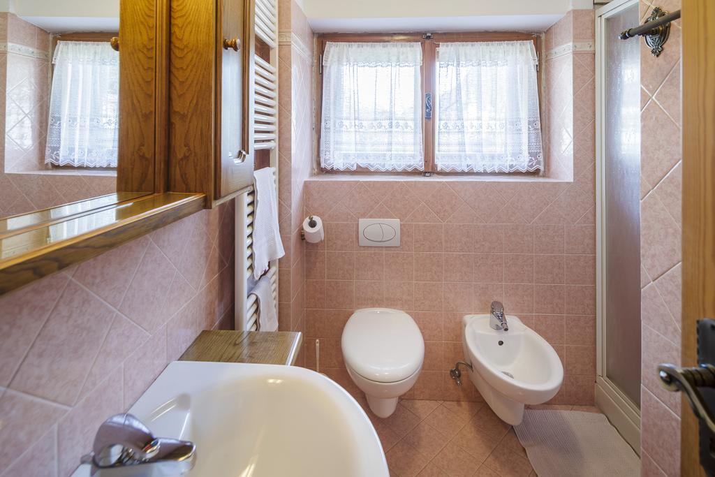 Villa Casanova - Stayincortina Кортина-д'Ампеццо Номер фото