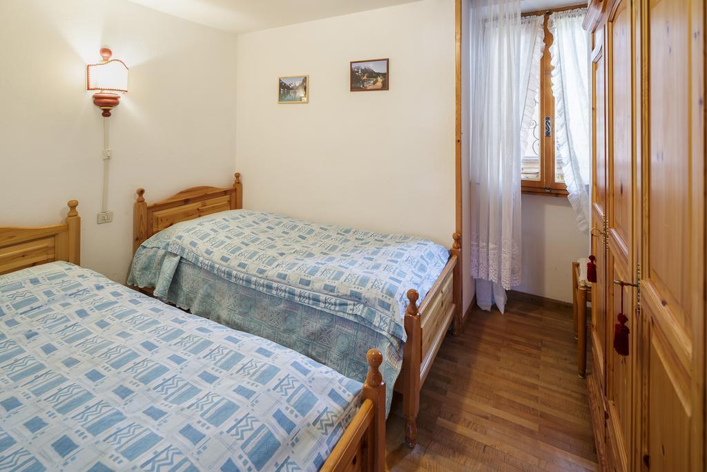 Villa Casanova - Stayincortina Кортина-д'Ампеццо Номер фото