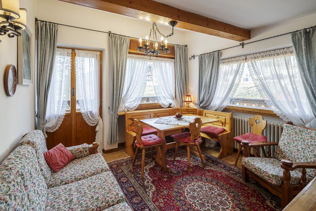 Villa Casanova - Stayincortina Кортина-д'Ампеццо Номер фото