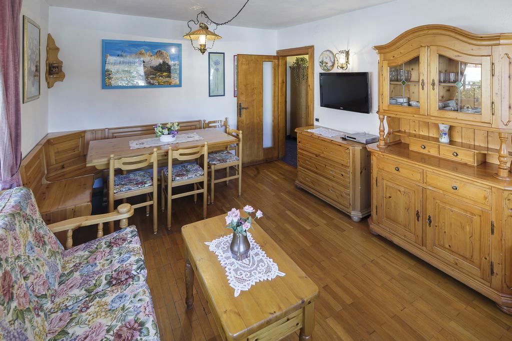 Villa Casanova - Stayincortina Кортина-д'Ампеццо Номер фото