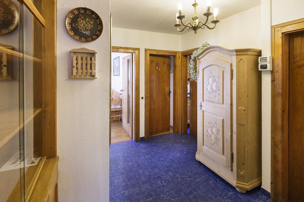 Villa Casanova - Stayincortina Кортина-д'Ампеццо Номер фото