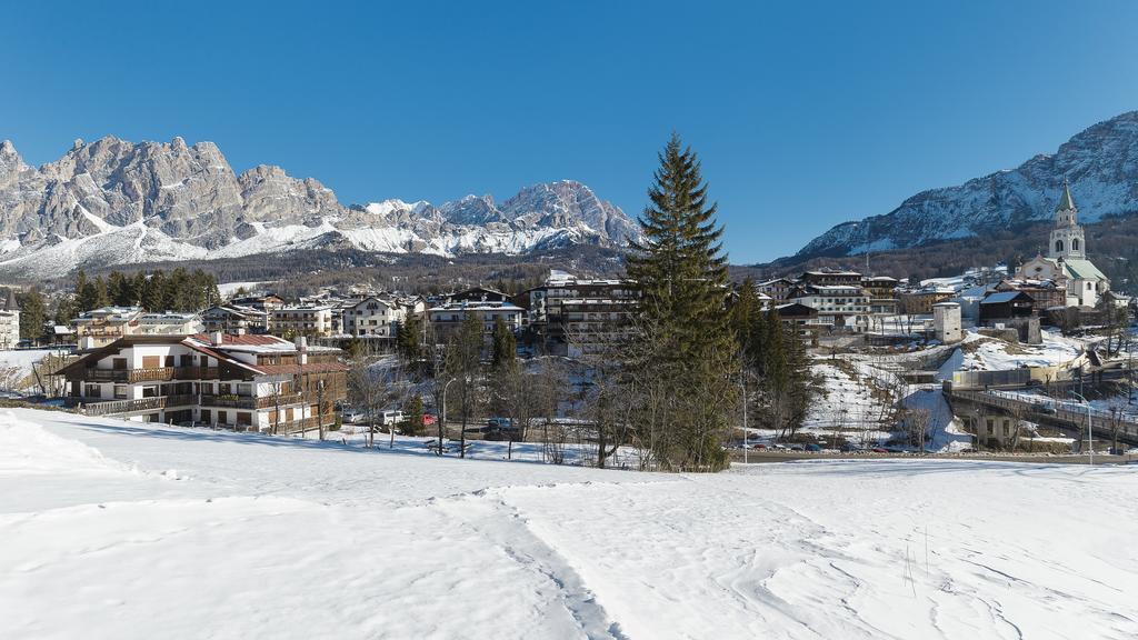 Villa Casanova - Stayincortina Кортина-д'Ампеццо Номер фото